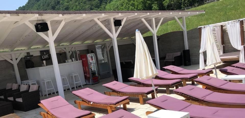 Pensiunea Deian-Clisura Dunarii Moldova Noua Экстерьер фото