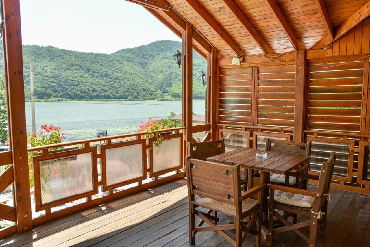 Pensiunea Deian-Clisura Dunarii Moldova Noua Экстерьер фото